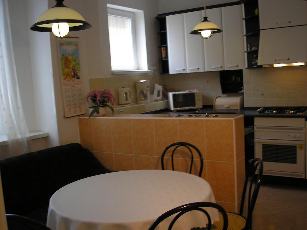 Apartment Accommodation Up To 17 Bratislava Exteriör bild